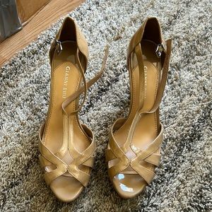 Tan heels 10M for women Gianni Bini 6 inches